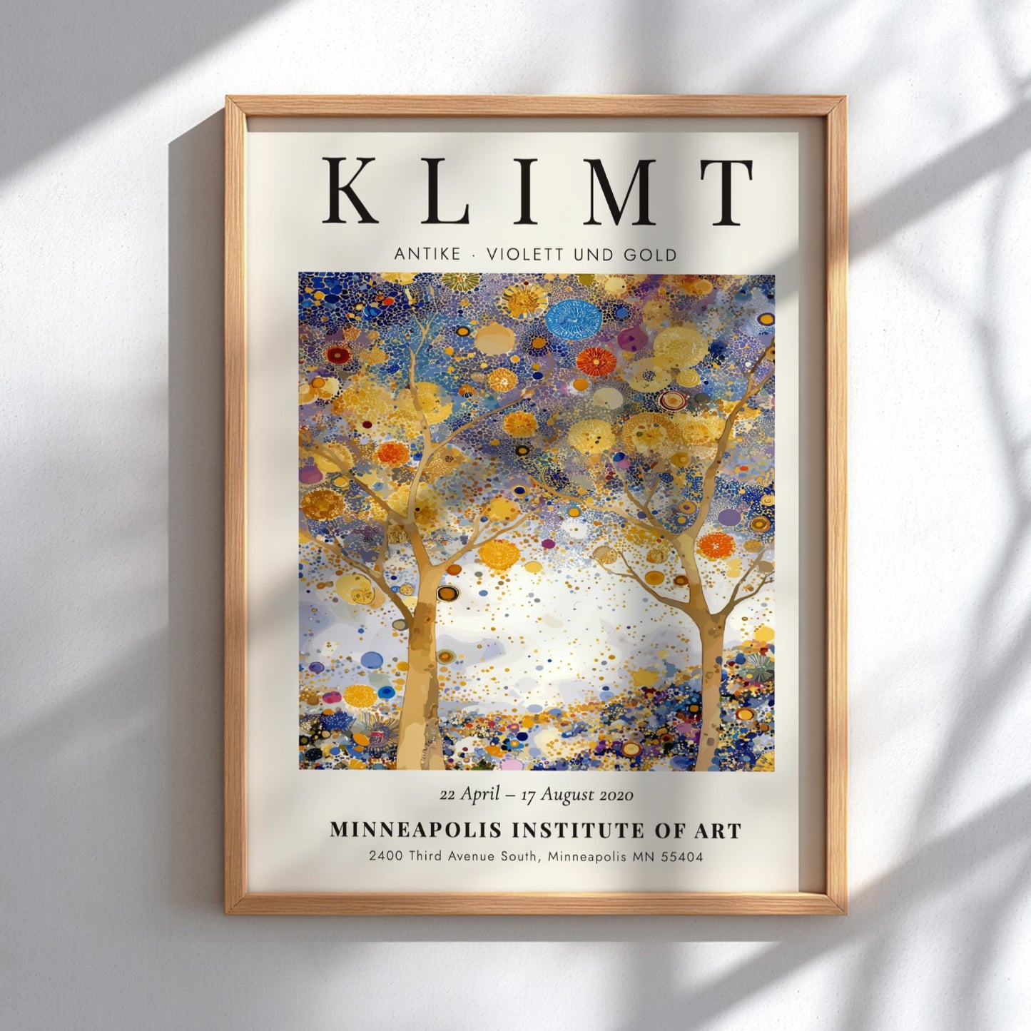 Antike Violett und Gold poster featuring vibrant colors and intricate patterns inspired by Gustav Klimt