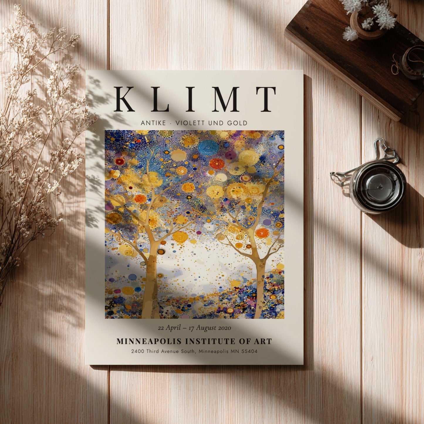 Antike Violett und Gold poster featuring vibrant colors and intricate patterns inspired by Gustav Klimt