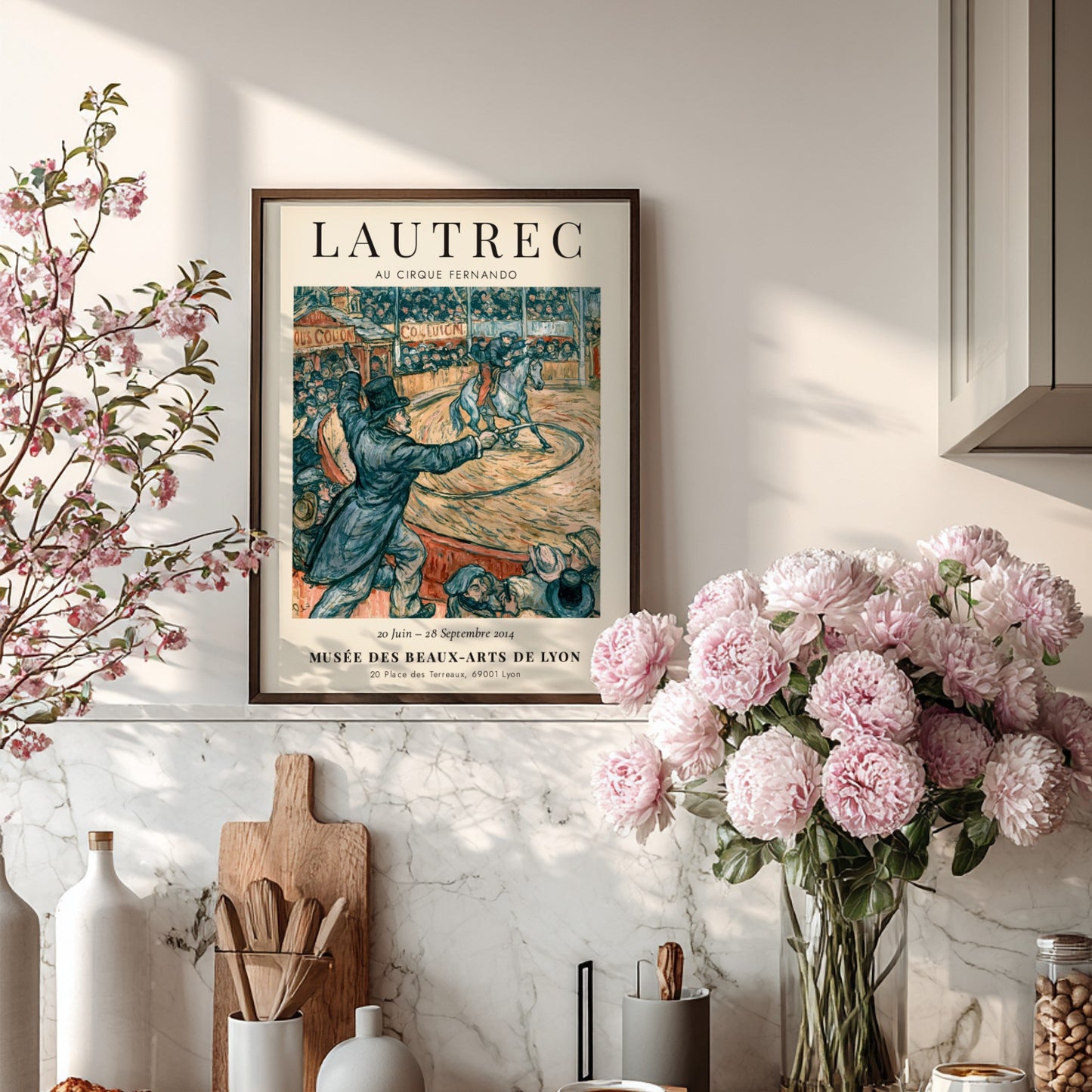 Toulouse-Lautrec poster featuring Au Cirque Fernando with vibrant colors and circus scene