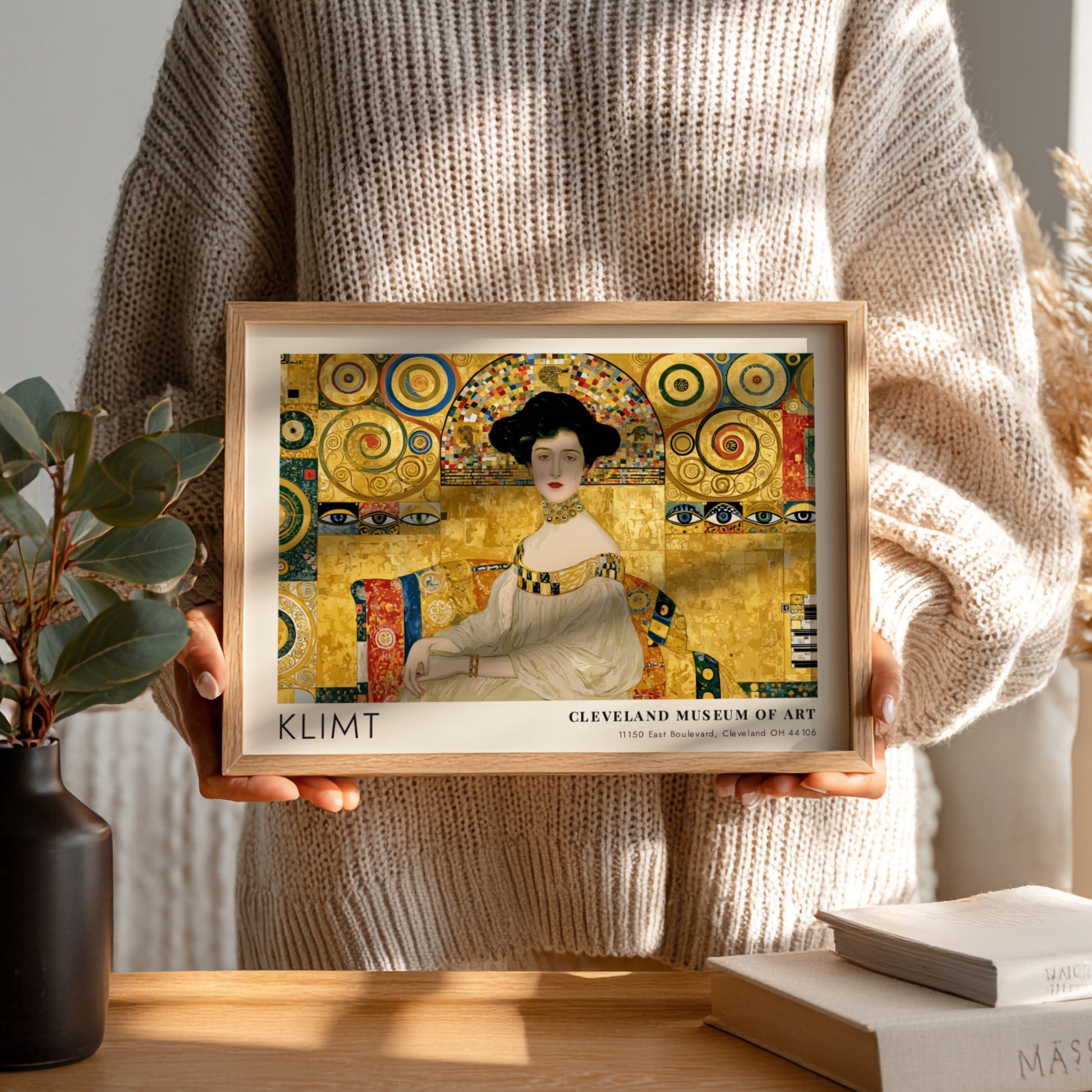 Wall art print featuring Klimt's Dampf und Gold design with rich gold tones and intricate patterns