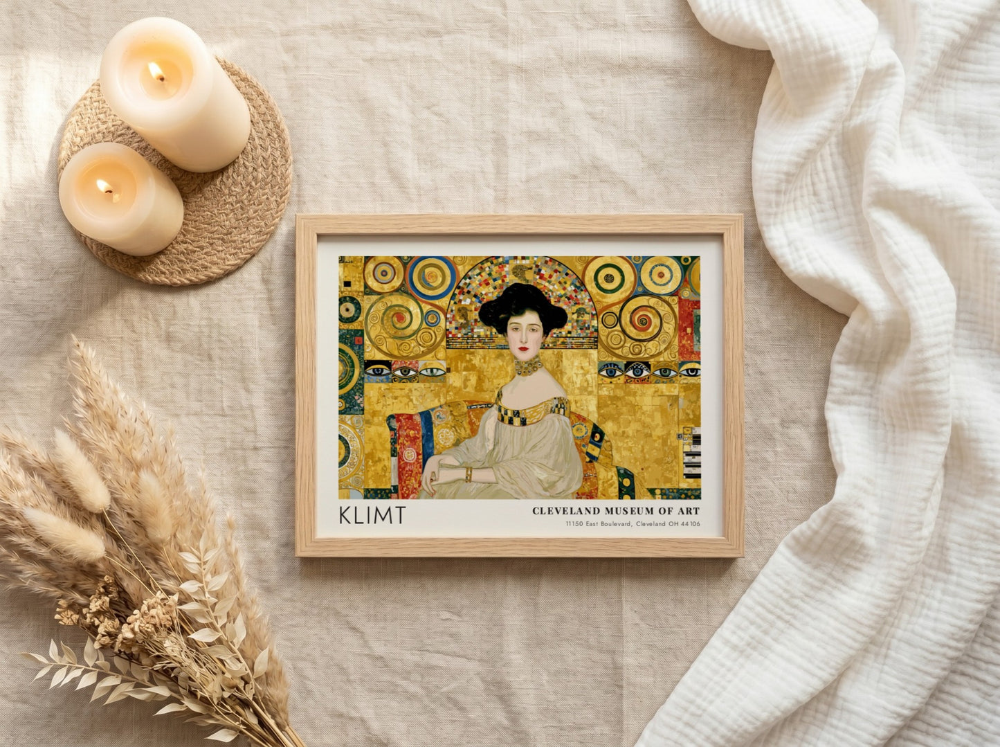 Wall art print featuring Klimt's Dampf und Gold design with rich gold tones and intricate patterns