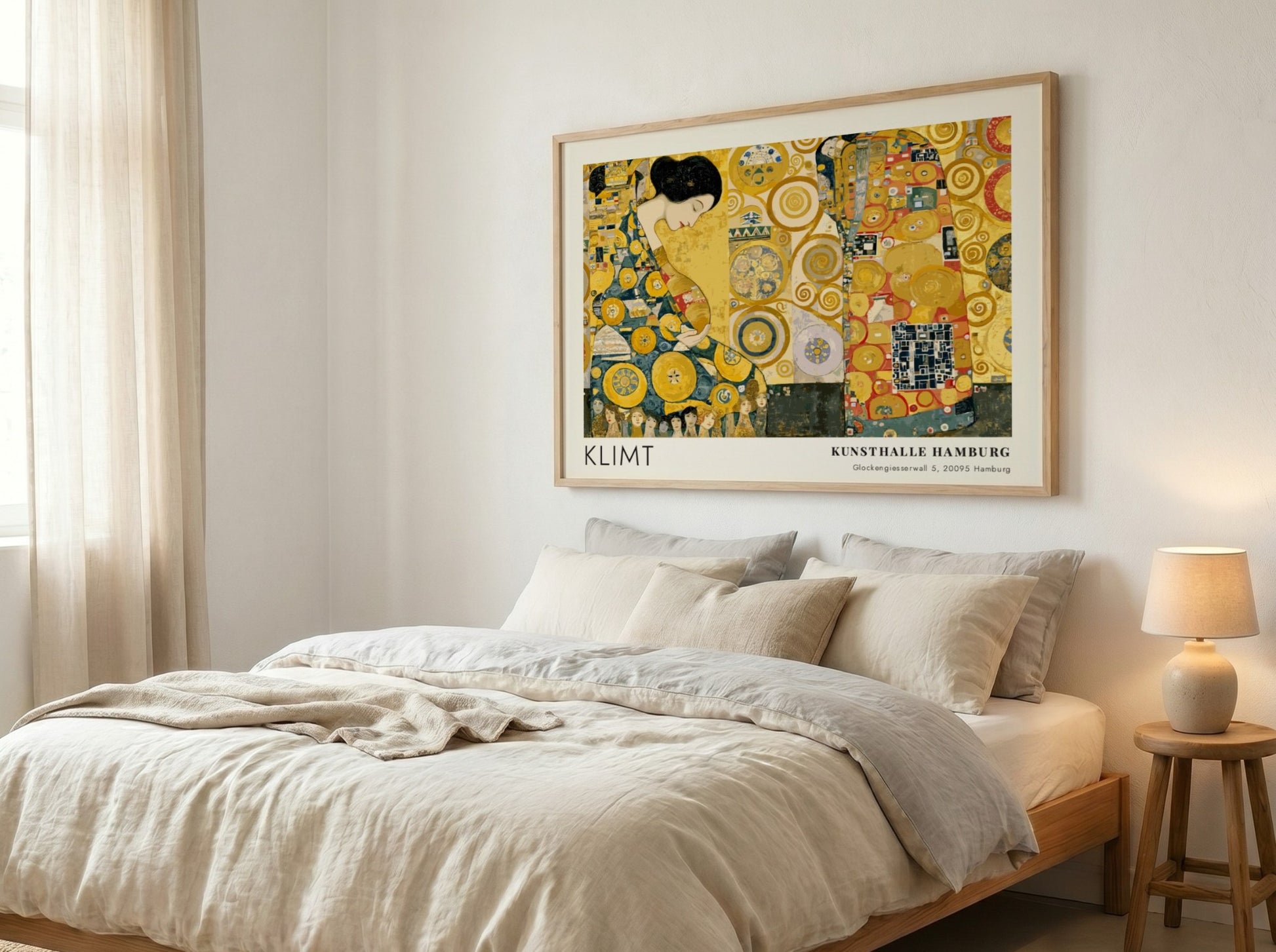 Dunkel und Gold Klimt wall art print featuring gold tones and intricate patterns