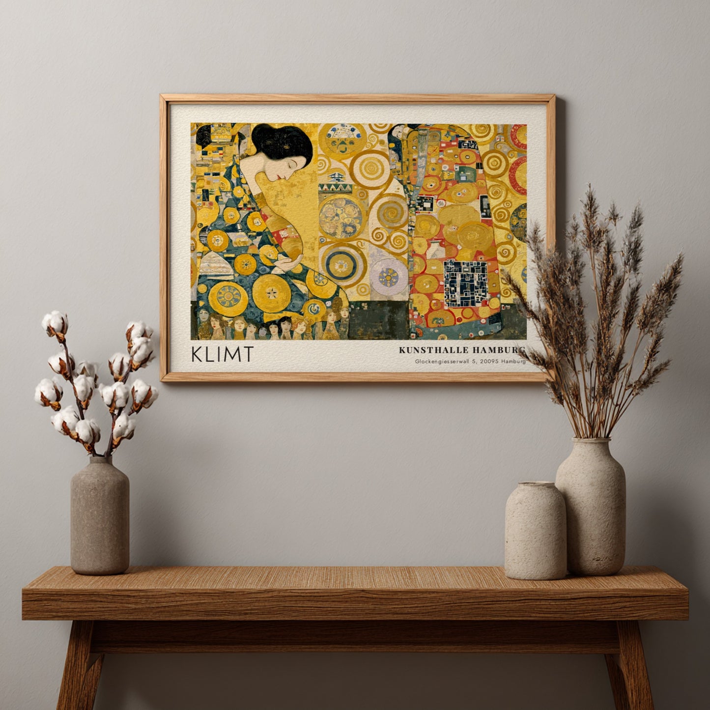 Dunkel und Gold Klimt wall art print featuring gold tones and intricate patterns