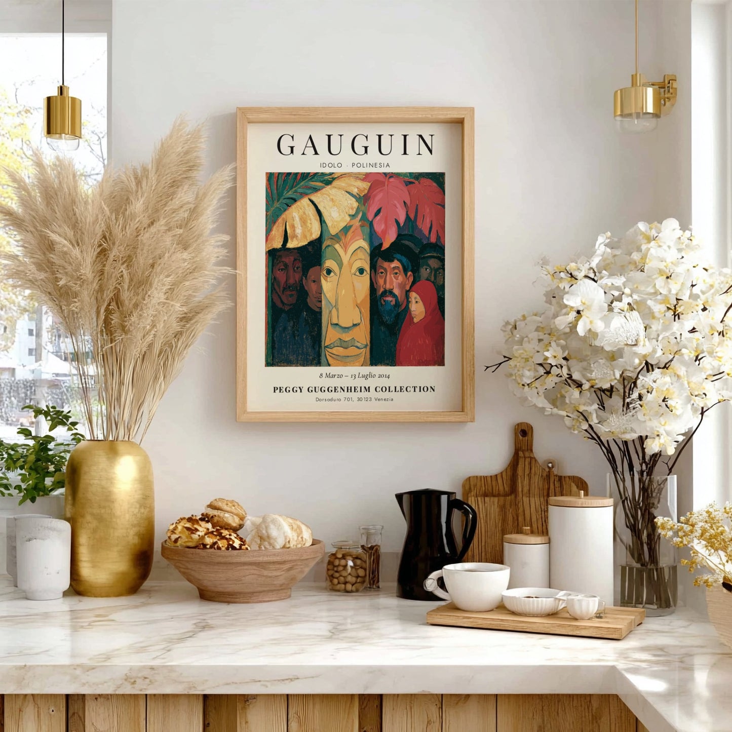 Gauguin exhibition poster featuring Idolo Polinesia with vibrant colors and expressive forms