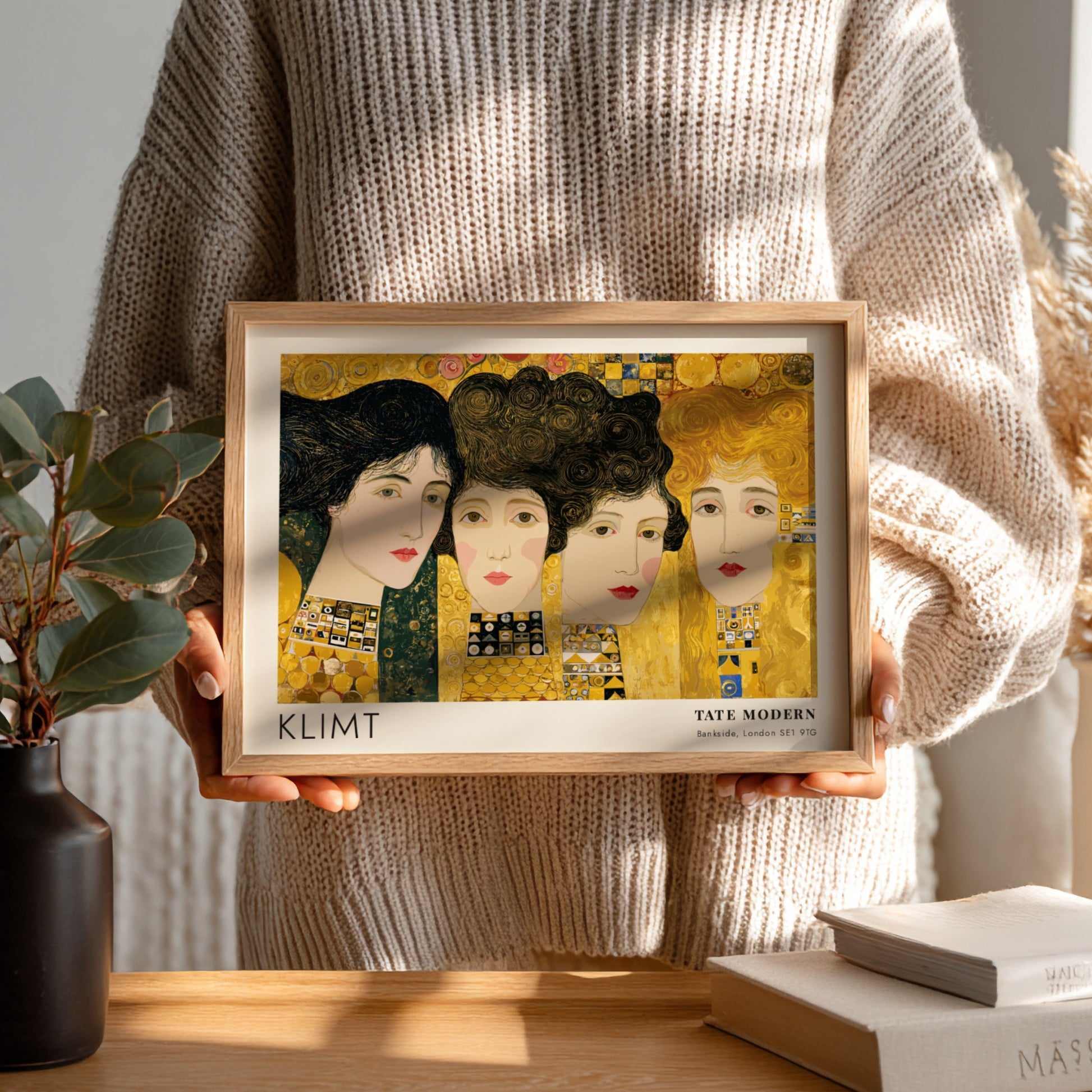 Klimt poster featuring 'Nacht - Ornament und Schatten' with gold tones and intricate patterns