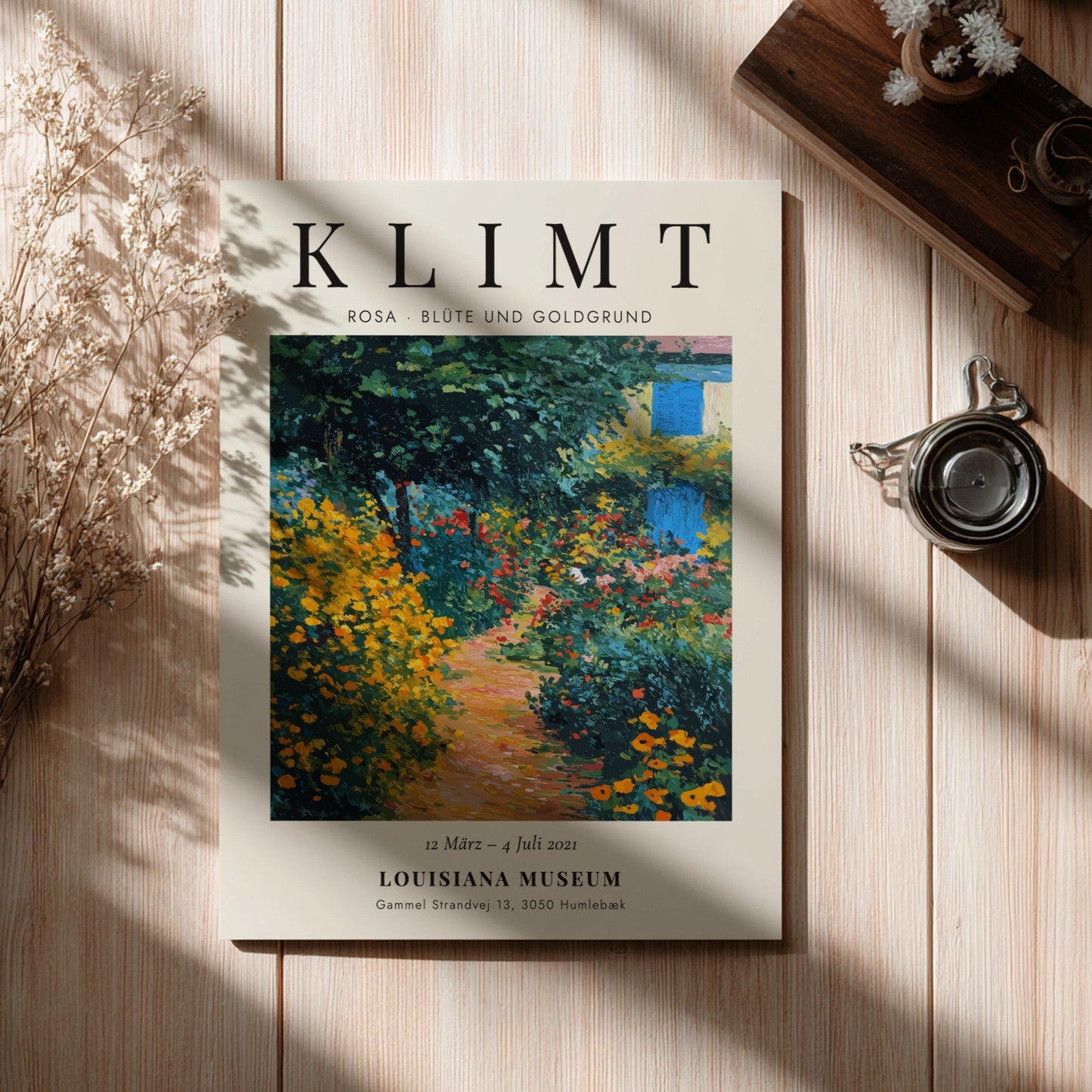 Rosa - Blüte und Goldgrund poster featuring vibrant flowers and lush greenery inspired by Gustav Klimt