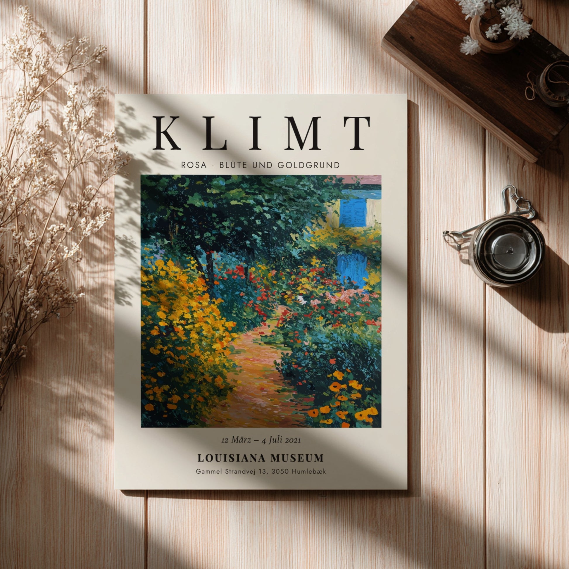 Rosa - Blüte und Goldgrund poster featuring vibrant flowers and lush greenery inspired by Gustav Klimt
