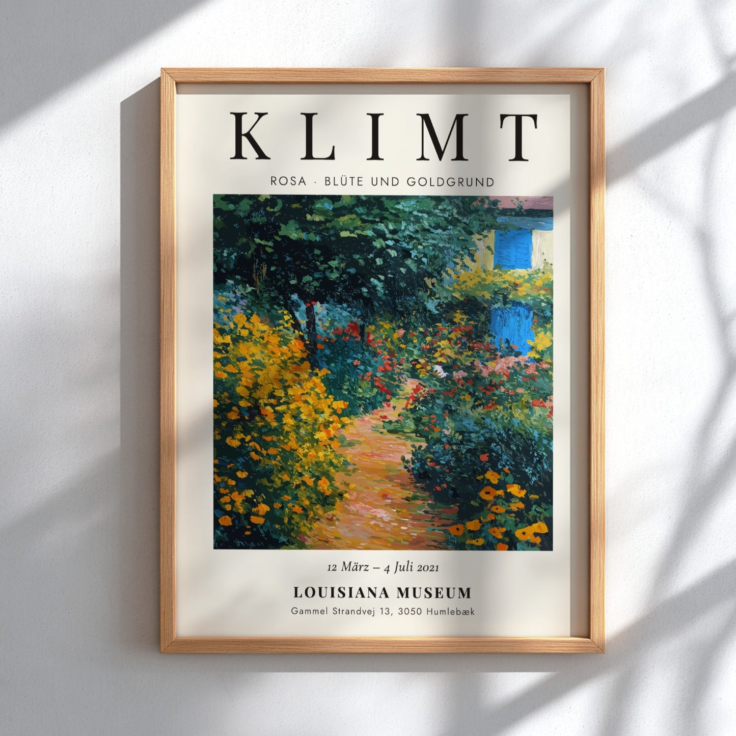 Rosa - Blüte und Goldgrund poster featuring vibrant flowers and lush greenery inspired by Gustav Klimt