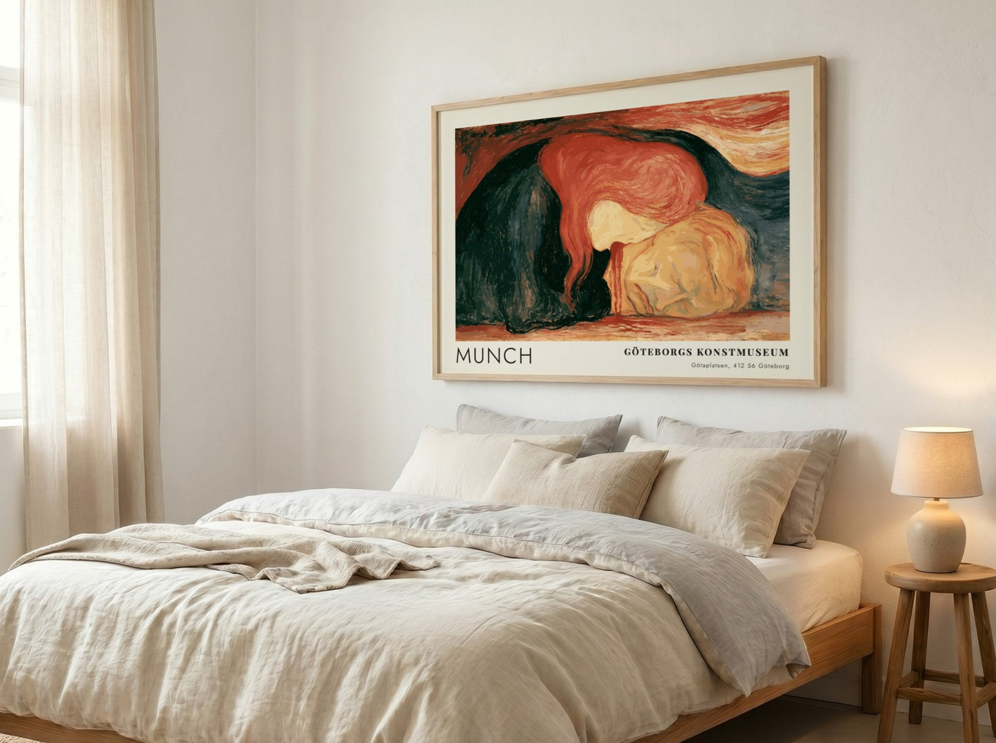 Munch Vampyr exhibition poster from Göteborgs Konstmuseum featuring an emotional painting in red tones