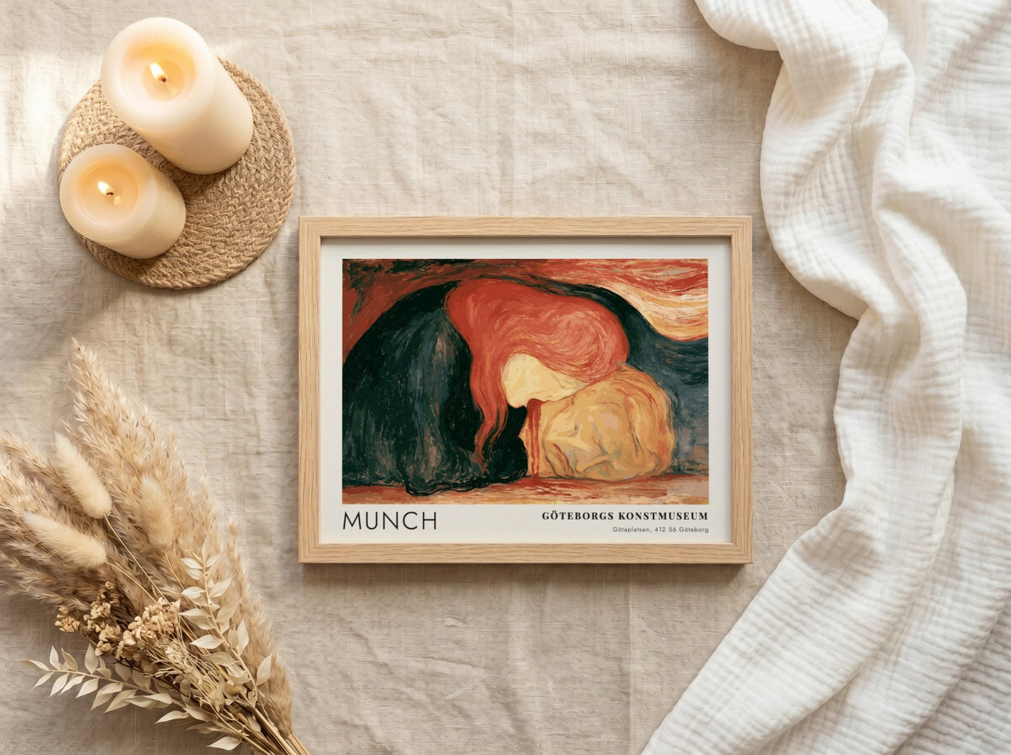 Munch Vampyr exhibition poster from Göteborgs Konstmuseum featuring an emotional painting in red tones
