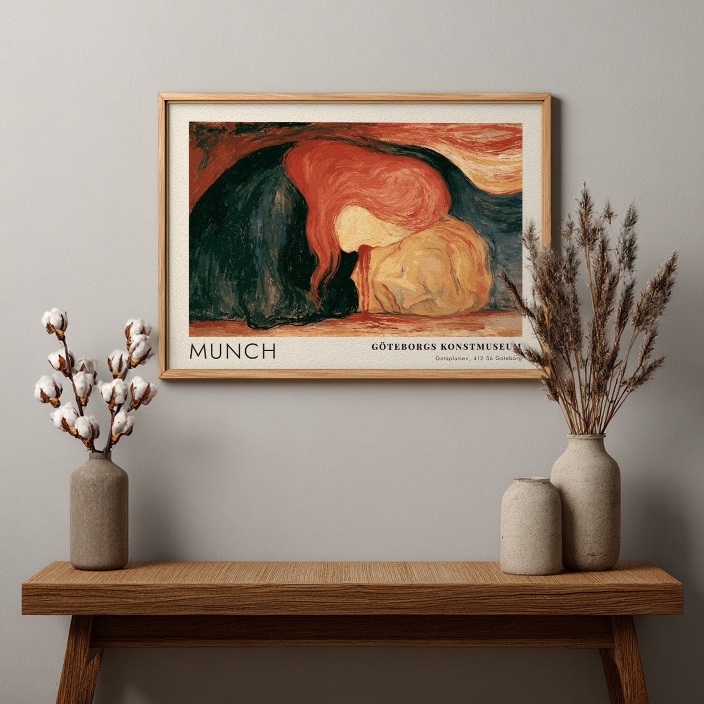 Munch Vampyr exhibition poster from Göteborgs Konstmuseum featuring an emotional painting in red tones